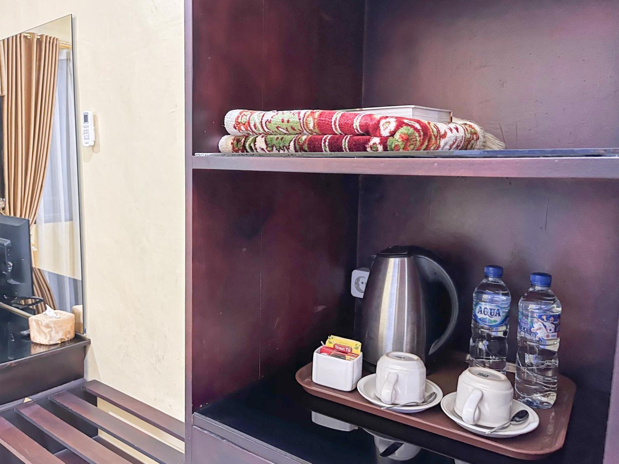Kartika Hotel Syariah Pacitan Mitra Reddoorz Eksteriør bilde