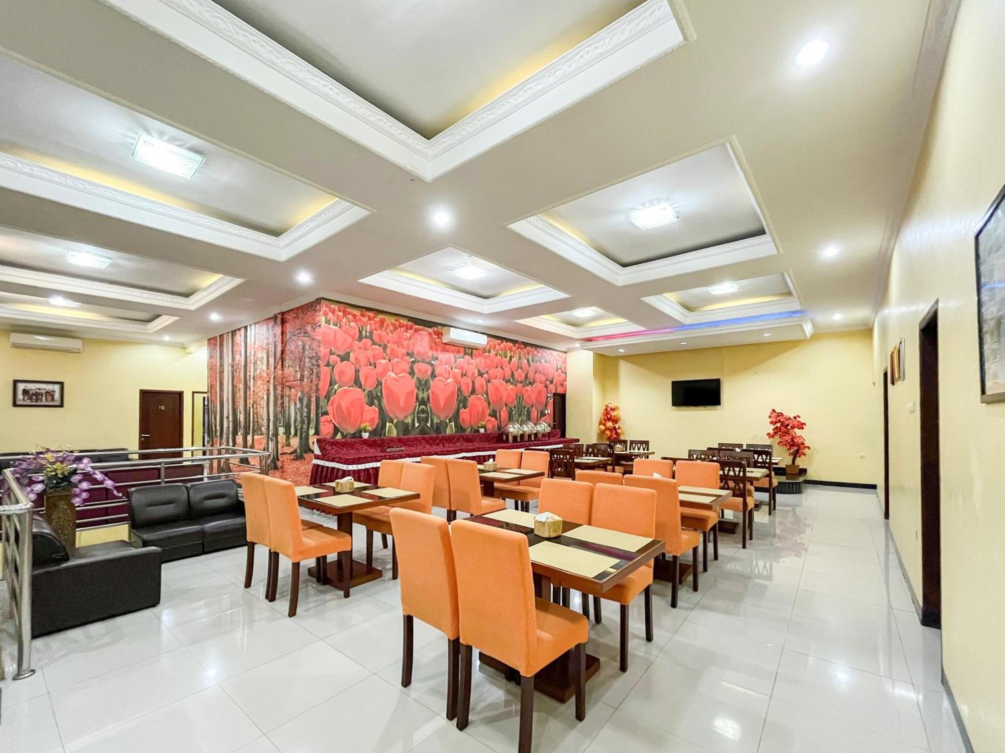 Kartika Hotel Syariah Pacitan Mitra Reddoorz Eksteriør bilde